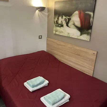 Apartment Lovely Air-Conned Flat Swimming Pool Sea 5 Minutes Away