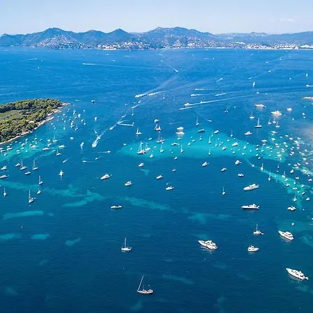 Lovely Air-Conned Flat Swimming Pool Sea 5 Minutes Away