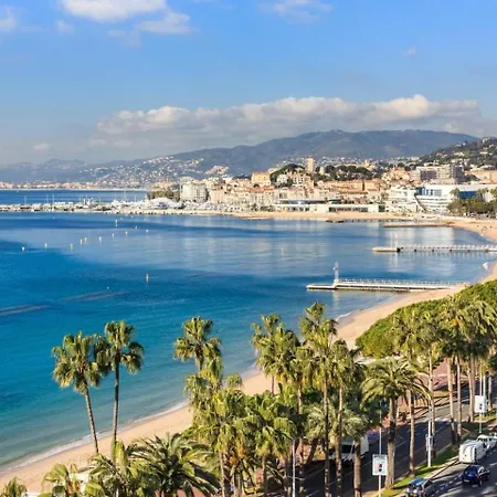 Lovely Air-Conned Flat Swimming Pool Sea 5 Minutes Away Vallauris